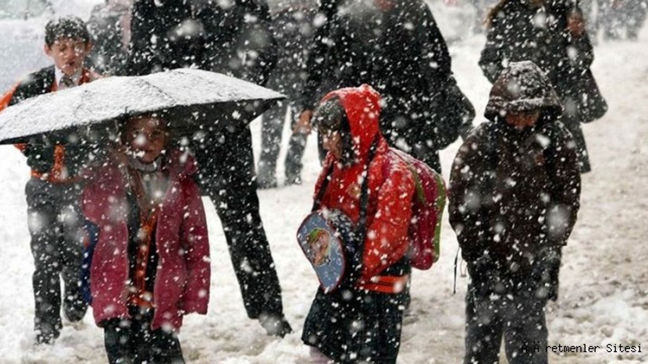 4 İlde Okullar Kar ve Kötü Hava Nedeni İle İl Geneli ve İlçe Bazlı Tatil Edildi