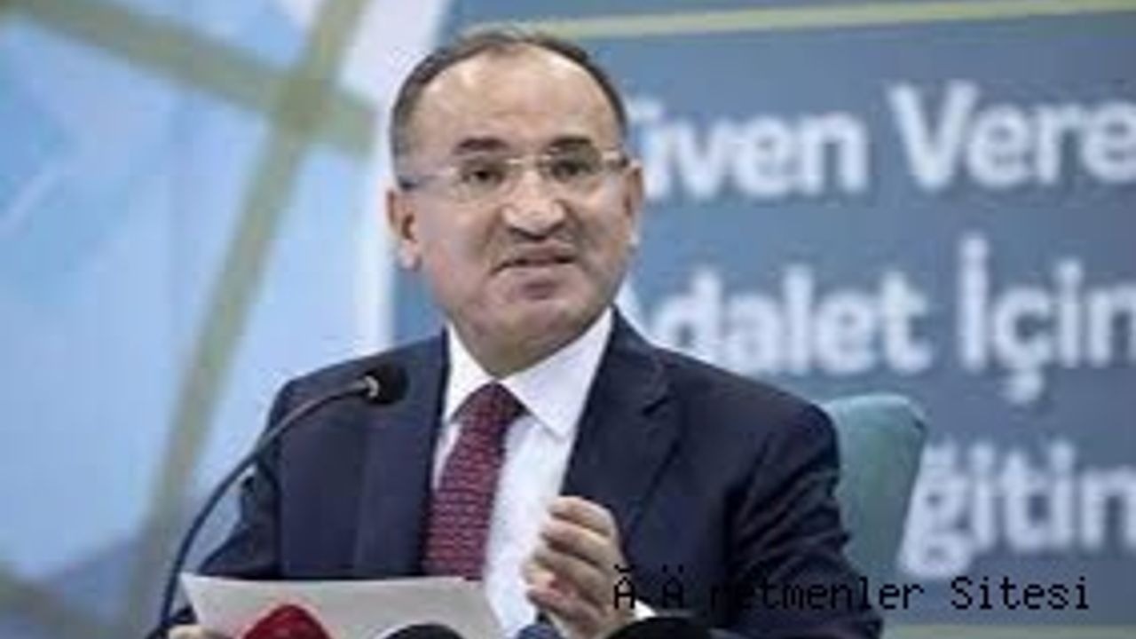 Adalet Bakanı Bekir Bozdağ'dan Başörtüsüne dair açıklamalar