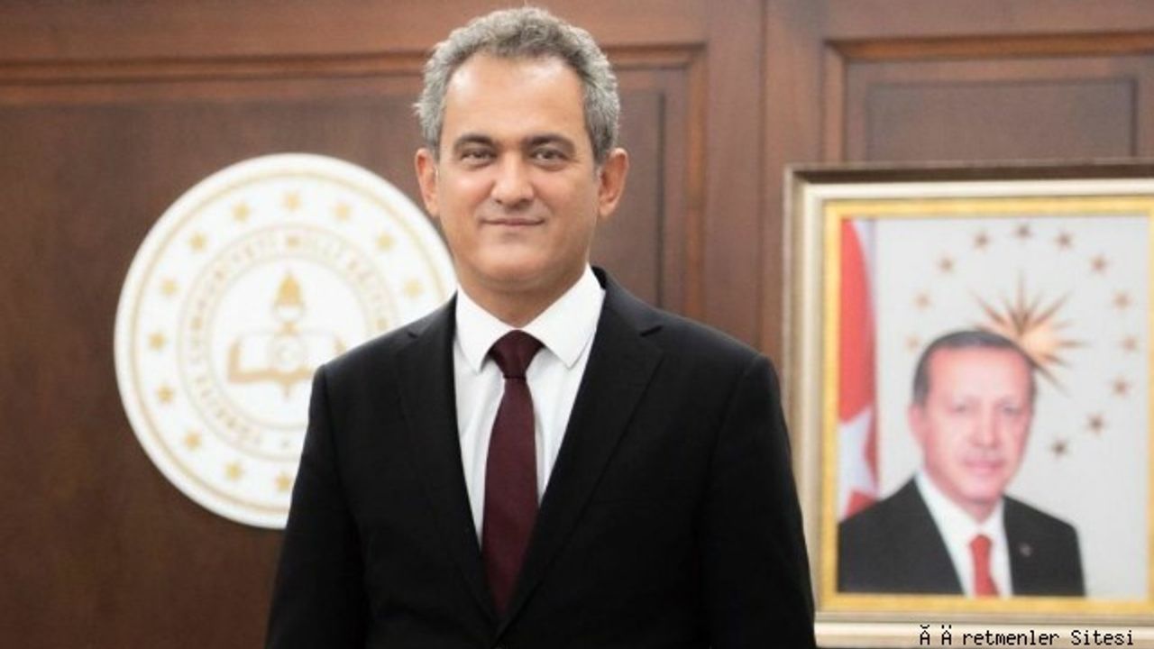 Milli Eğitim Bakanı Mahmut Özer:Türkiye'de ırak,kalfa,usta bulma ile ilgili hiç bir sorun kalmadı