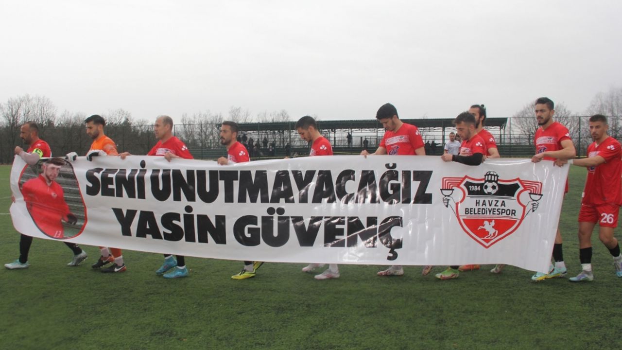 Samsun'da depremde hayatını kaybeden futbolcu Yasin Güvenç unutulmadı