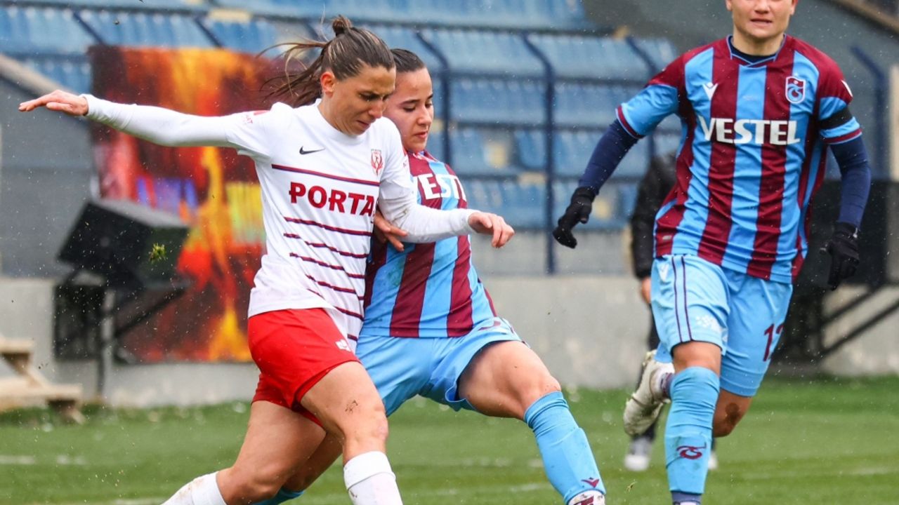 Kadın Futbol FOMGET: 3 - Trabzonspor: 1