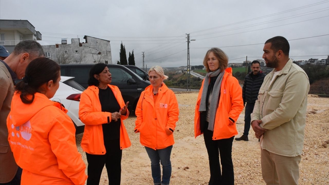 UNFPA yetkilisi Florence Bauer, Adıyaman'da aileleri ziyaret etti