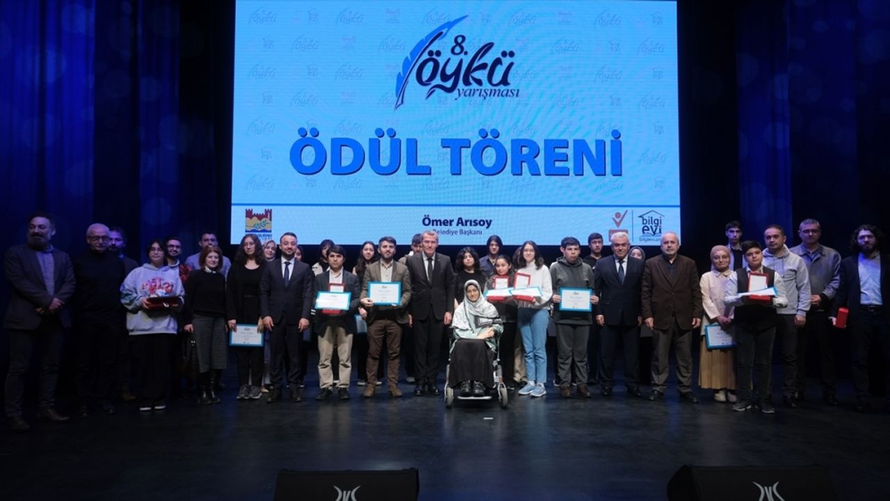 Zeytinburnu Belediyesi 8. Öykü Yarışması'nda ödüller dağıtıldı
