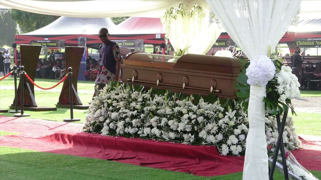 AKRA - Depremde hayatını kaybeden Hataysporlu Atsu için ülkesinde cenaze töreni düzenlendi