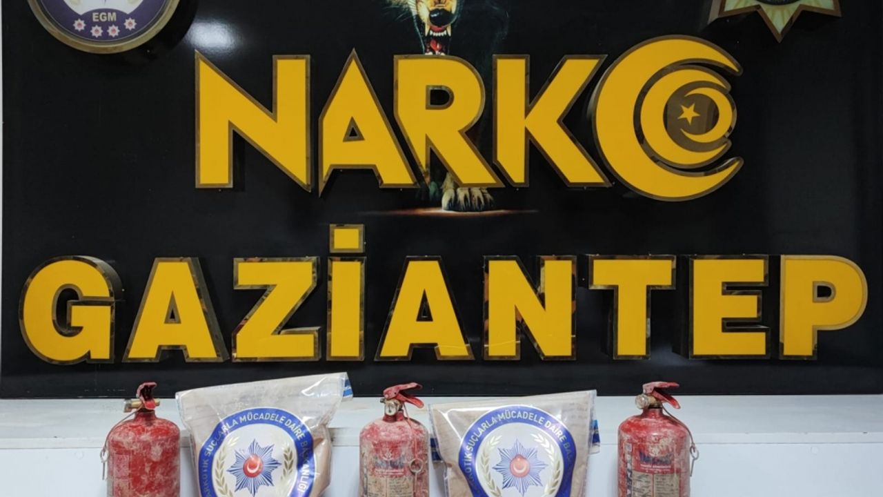 Gaziantep'te yangın tüplerine yerleştirilmiş 5,6 kilogram eroin ele geçirildi