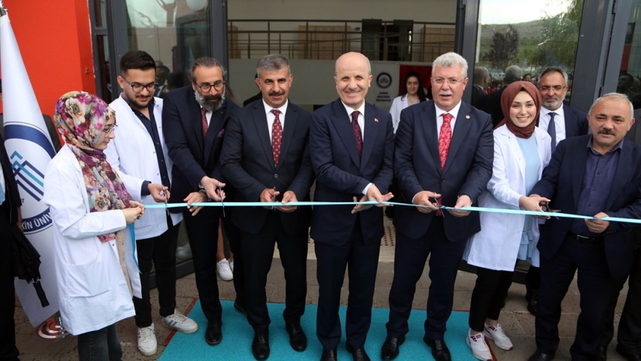 YÖK Başkanı Özvar, Çankırı'da ağız ve diş sağlığı merkezinin açılışına katıldı: