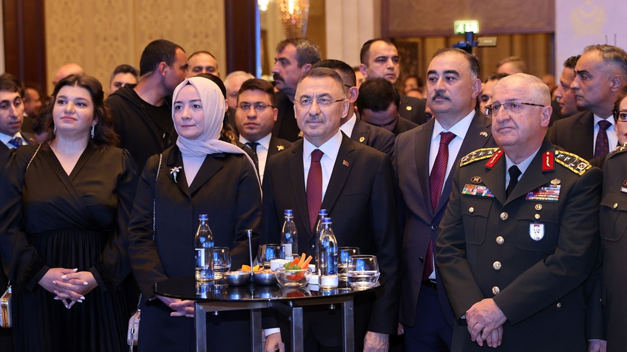 ANKARA - Azerbaycan Bağımsızlık ve Silahlı Kuvvetler Günü kutlandı