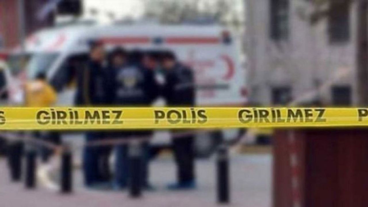 Adana'da elektrik akımına kapılan 2 kişiden 1'i hayatını kaybetti