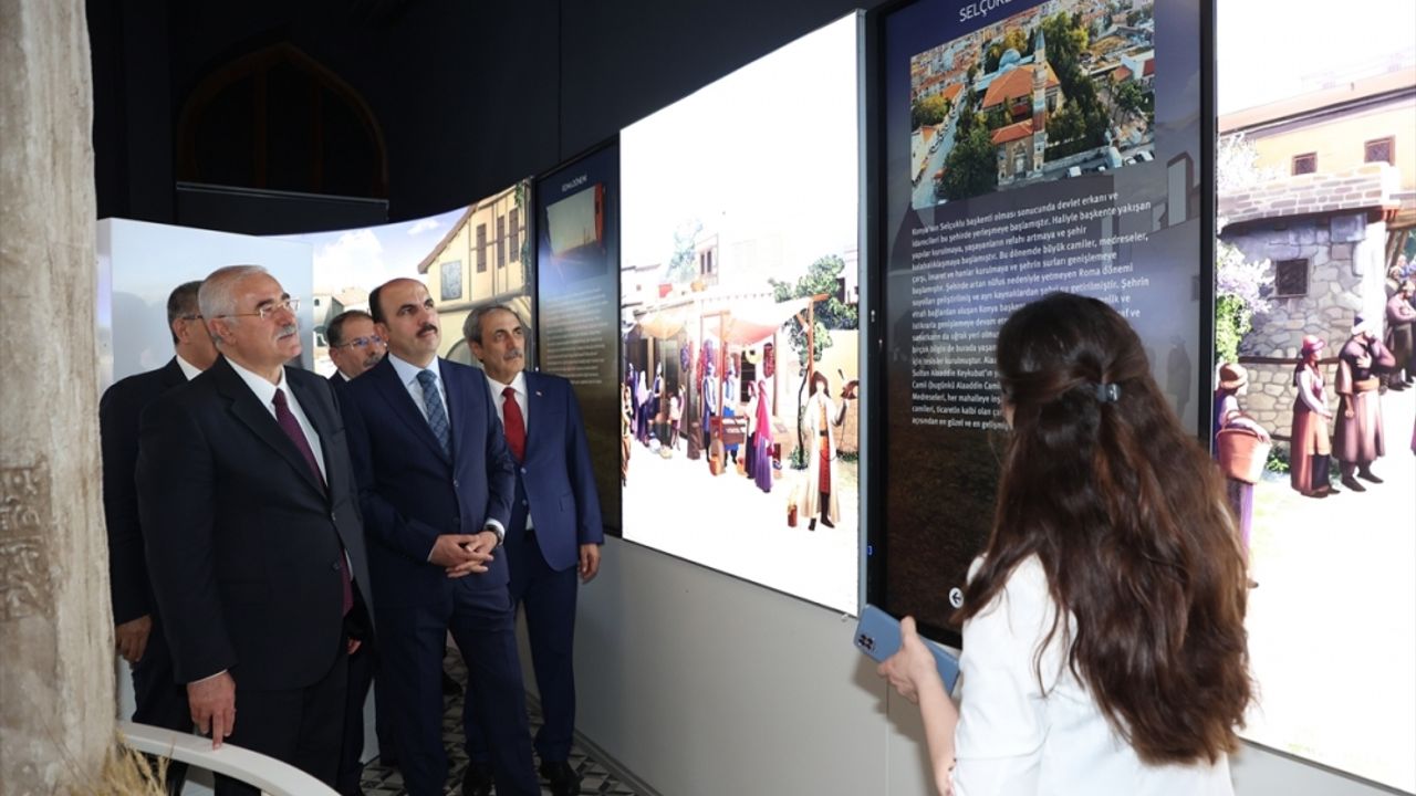 Yargıtay Başkanı Akarca, Konya Büyükşehir Belediye Başkanı Altay'ı ziyaret etti