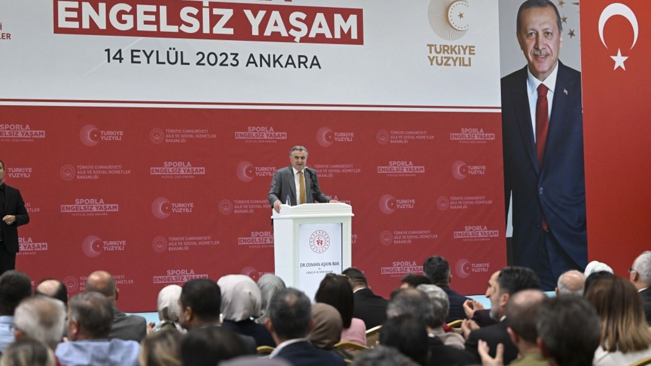 Gençlik ve Spor Bakanı Osman Aşkın Bak, Sporla Engelsiz Yaşam Programı'nda konuştu: