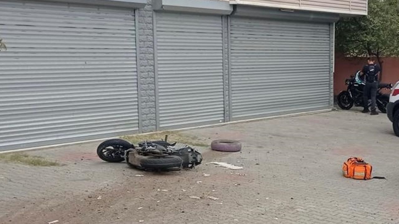 Tekirdağ'da otomobile çarpışan motosiklet sürücüsü hayatını kaybetti