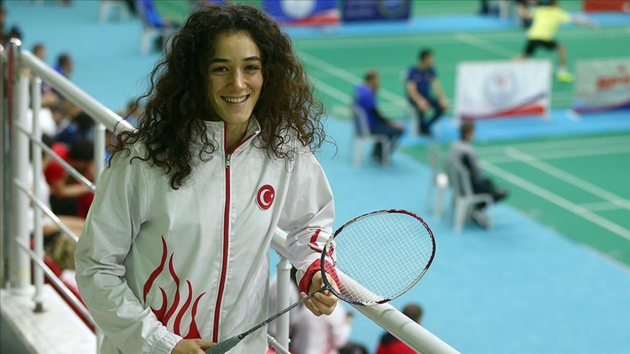 Bir şampiyonluk ve altın madalya da badmintoncu Neslihan Yiğit Arın'dan