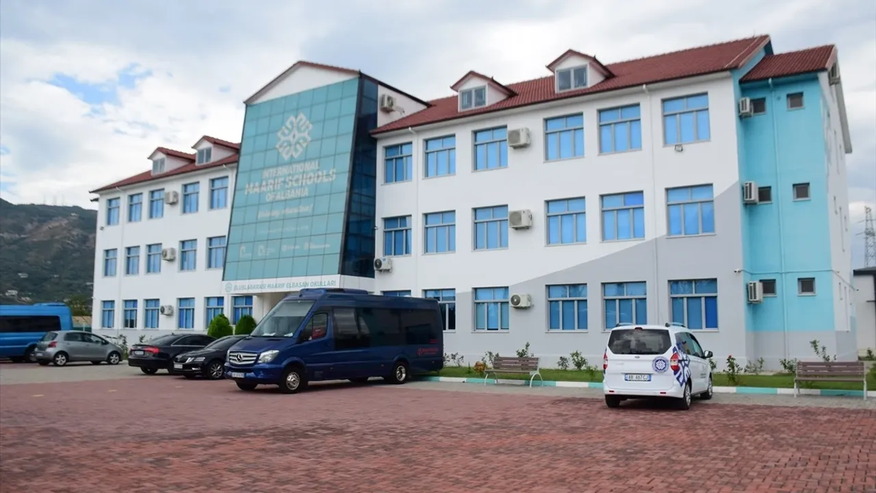 Tiran Büyükelçisi Atay, Türkiye Maarif Vakfı TMV eğitim kurumları yetkilileriyle bir araya geldi