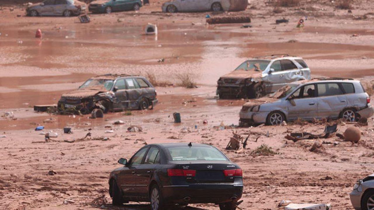 Libya'da asrın sel felaketi ölü sayısı 10 bini geçebilir
