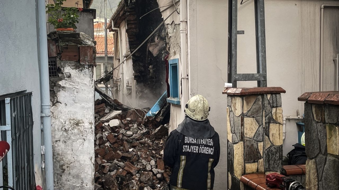 Bursa'da evde çıkan yangında bir bebek hayatını kaybetti