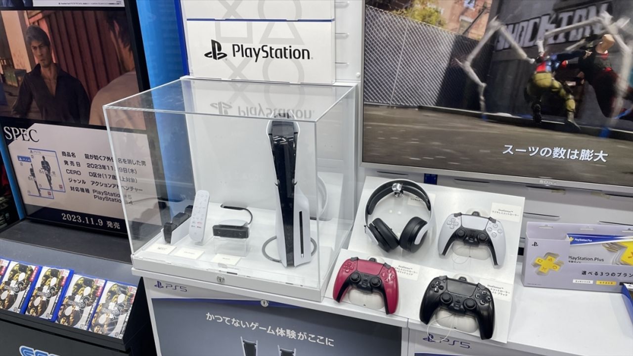 Daha küçük ve hafif PlayStation 5, Japonya'da satışa çıktı