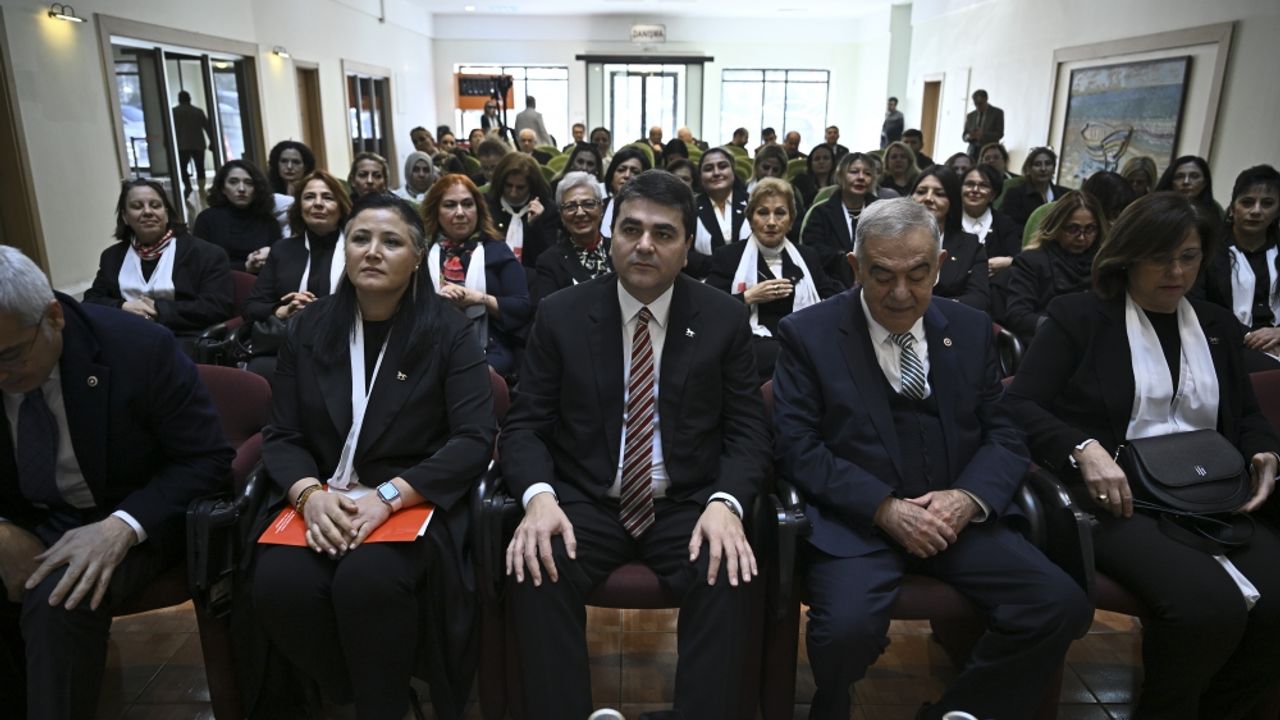 Demokrat Parti'de Türk kadınına seçme ve seçilme hakkının verilmesinin 89. yılı programı düzenlendi