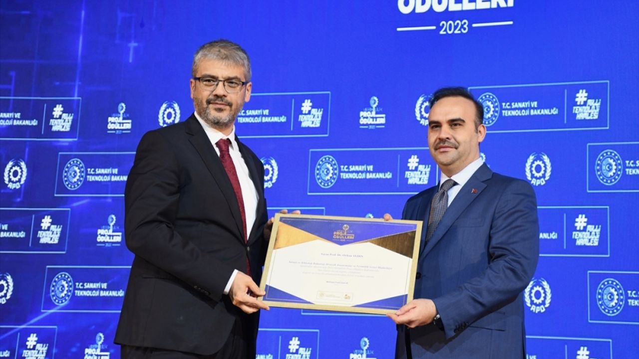 Bakan Kacır, Kocaeli'de Verimlilik Proje Ödül Töreni'nde konuştu: