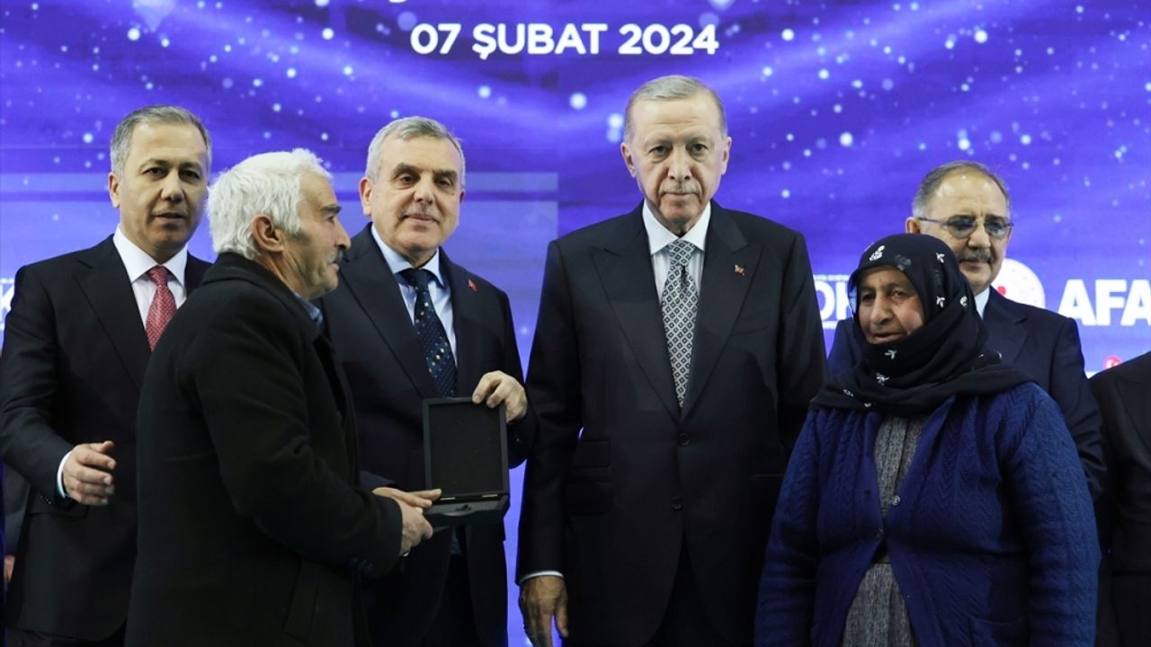 Cumhurbaşkanı Erdoğan, Şanlıurfa'da Deprem Konutları Kura ve Teslim Töreni'nde konuştu: (2)