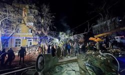 Ukrayna’da apartmana füze 3 ölü 8 yaralı