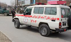 Afganistan'da okula el bombalı saldırı iki öğrenci öldü