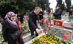 18 Mart şehitleri Edirnekapı Şehitliği'nde anıldı