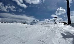Kayak merkezlerinde en fazla kar kalınlığı 179 santimetreyle Kartalkaya'da ölçüldü