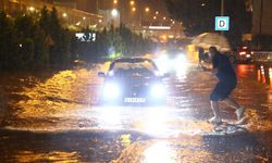 AKOM'dan İstanbul'da sağanağın akşam saatlerinde etkisini artıracağı uyarısı