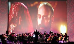 Kırgızistan'da "Kara Sevda" ve "Muhteşem Yüzyıl" Türk dizi müzikleri konseri düzenlendi