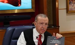 Cumhurbaşkanı Erdoğan, BAE dönüşü uçakta gazetecilerin sorularını yanıtladı: (1)