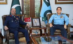 Türkiye ile Pakistan, havacılık sektöründe işbirliğini artırmanın yollarını görüştü