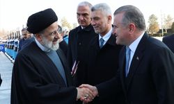 Cumhurbaşkanı Erdoğan, İran Cumhurbaşkanı Reisi'yi  resmi törenle karşıladı