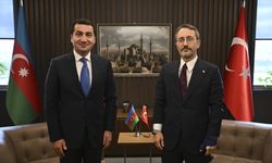 Cumhurbaşkanlığı İletişim Başkanı Altun, Azerbaycan Cumhurbaşkanı Yardımcısı Hacıyev ile bir araya geldi: