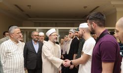 Diyanet İşleri Başkanı Erbaş, Mekke'de gençlerle buluştu
