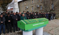 Eşini ve kızını öldürdükten sonra intihar eden polis ile eşinin cenazesi Yozgat'ta defnedildi
