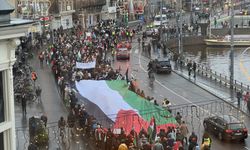 Hollanda'da Filistin'e destek gösterisi düzenlendi