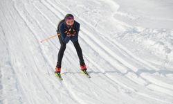 Yüksekova, milli takıma girme hayali kuran kayak sporcularını ağırlıyor