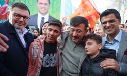 AK Parti'li Dağ, Bayraklı Seçim Koordinasyon Merkezi'nin açılışına katıldı