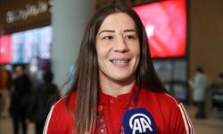 Avrupa ikincisi Kadın Güreş Milli Takımı yurda döndü