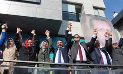 Bakan Göktaş, Eskişehir'de AK Parti seçim irtibat ofisinin açılışında konuştu: