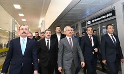 Bakan Uraloğlu, Samsun-Çarşamba Havalimanı'nda incelemelerde bulundu: