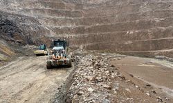 Erzincan'da kayıp 3 işçinin olduğu değerlendirilen "manganez ocağı"ndaki çalışmalar yoğunlaştırıldı