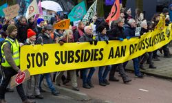 Hollanda'da yol kapatarak eylem yapan yüzlerce çevreci aktivist gözaltına alındı