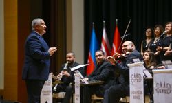 KKTC Çağdaş Müzik Derneği Türk Sanat Müziği Korosu Bakü'de konser verdi