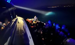 Kuzey Ege'de geri itilen bottaki 40 düzensiz göçmen kurtarıldı