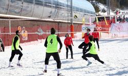 Üniversiteler Arası Türkiye Kar Voleybolu Şampiyonası, Erzurum'da başladı