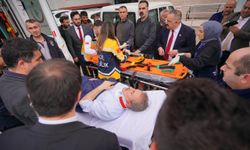 BBP Genel Başkanı Destici'nin bulunduğu araç Tokat'ta kaza yaptı