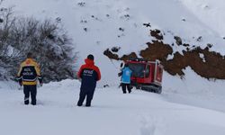 Bingöl'de kar ve tipi nedeniyle mahsur kalan 2 avcı helikopterle kurtarıldı