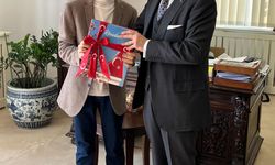 Büyükelçi Bağış, satrançta Türkiye’nin "en genç büyük ustası" olan Gürel’le bir araya geldi