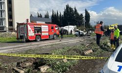 GÜNCELLEME - Hatay'da karşı şeride geçen tırın çarptığı otomobildeki 6 kişi öldü